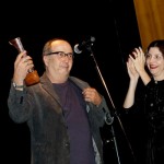 Eliane-Parreira-entrega-premio-a-PPC